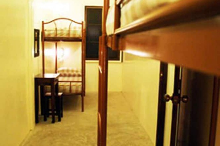 Room 4 of 24