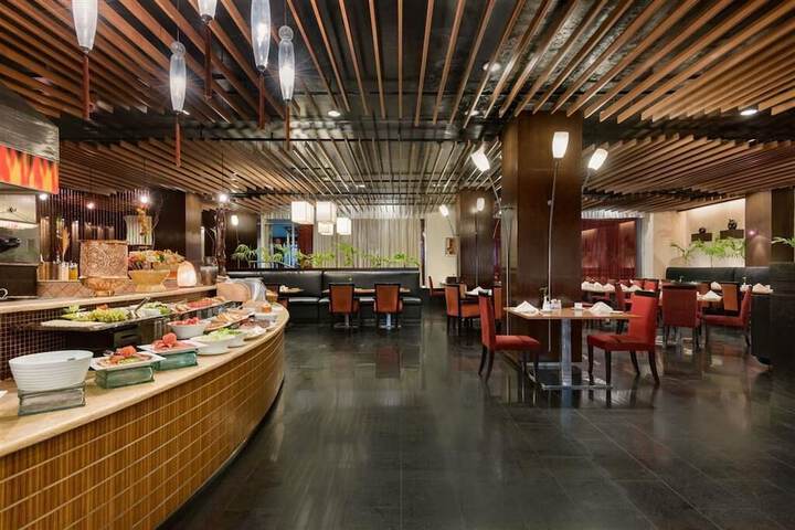 Dining Photos