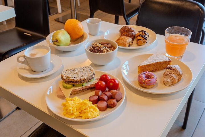 Breakfast meal