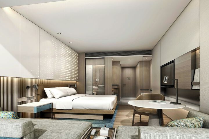 Room 17 of 39