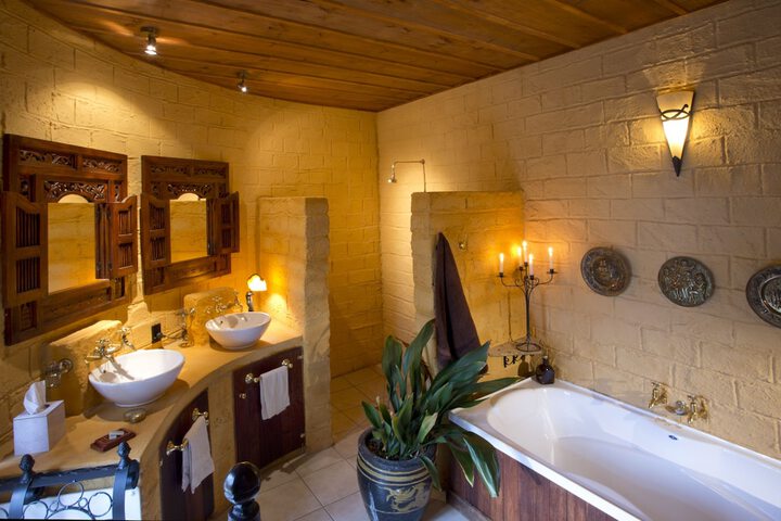 Bathroom Interior Photo