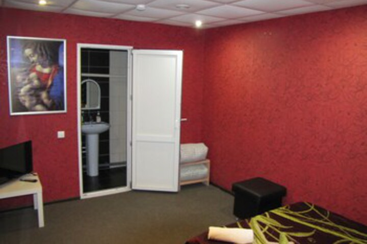 Room 9 of 23