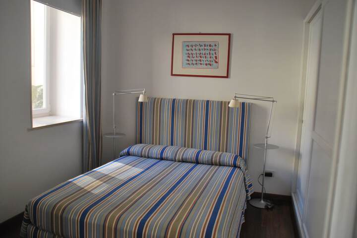 Room 5 of 56