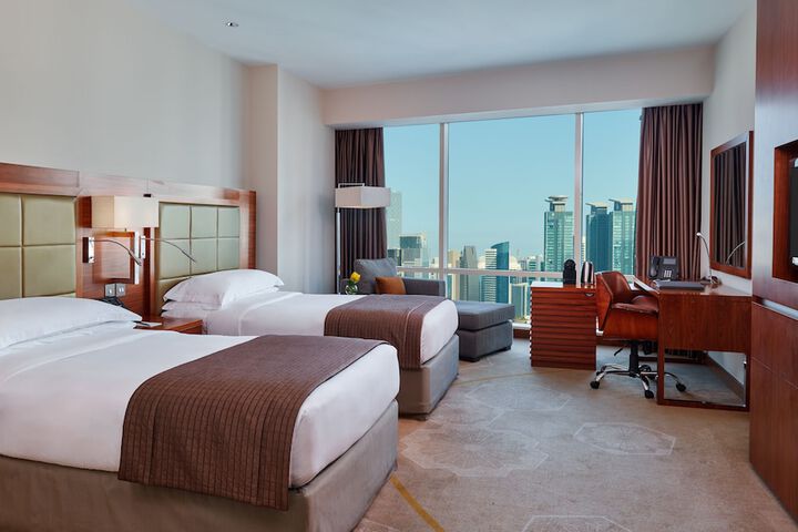 Room 27 of 180