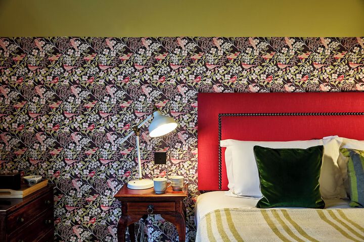 Room 6 of 20