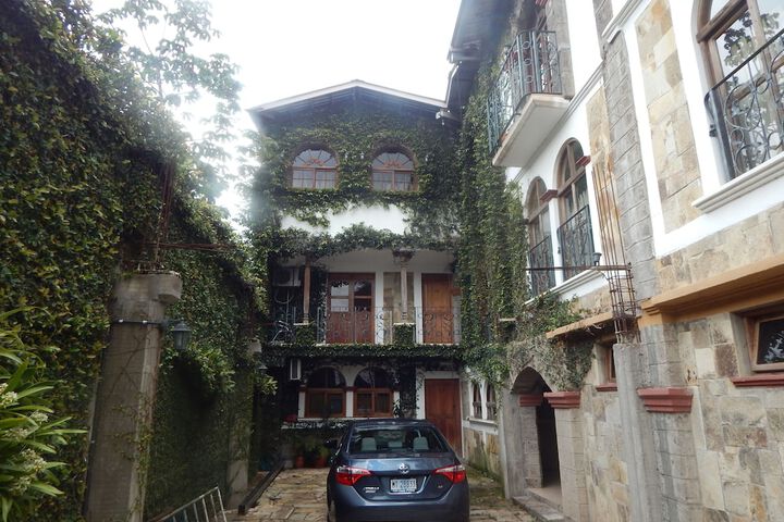 Hotel Exterior 33 of 45