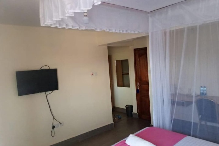 Lijam Legacy Hotel
