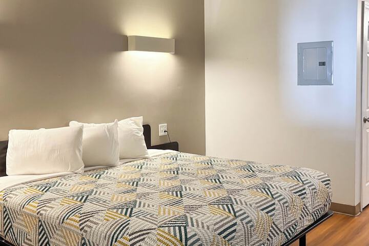 Room 4 of 21