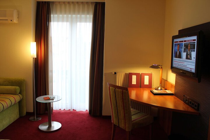 Room 19 of 63