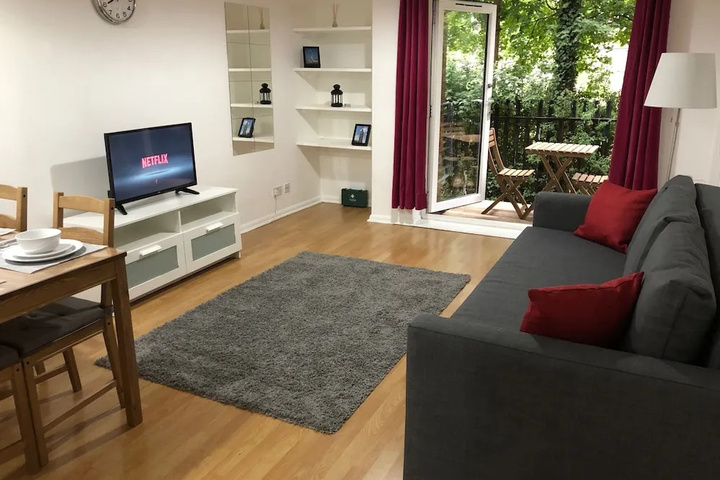 Room 3 of 12