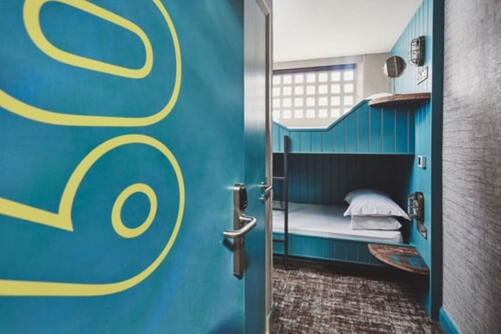 Room 26 of 63