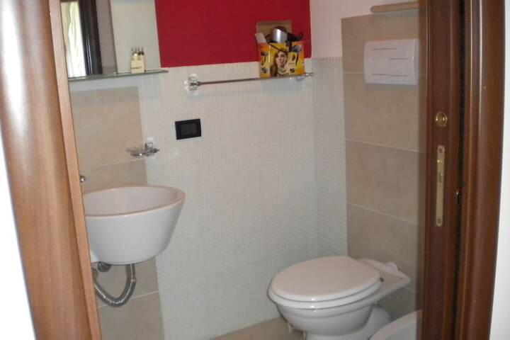 Room 19 of 32