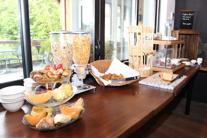 Breakfast/Coffee Service 41 of 59