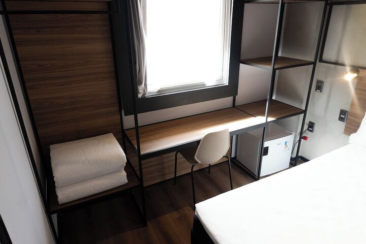 Room 58 of 122