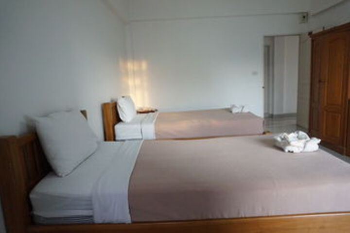 Room 14 of 22
