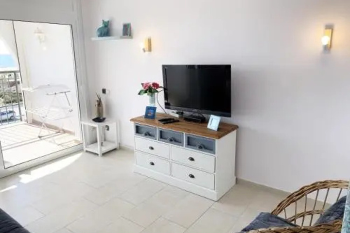 Room 4 of 13