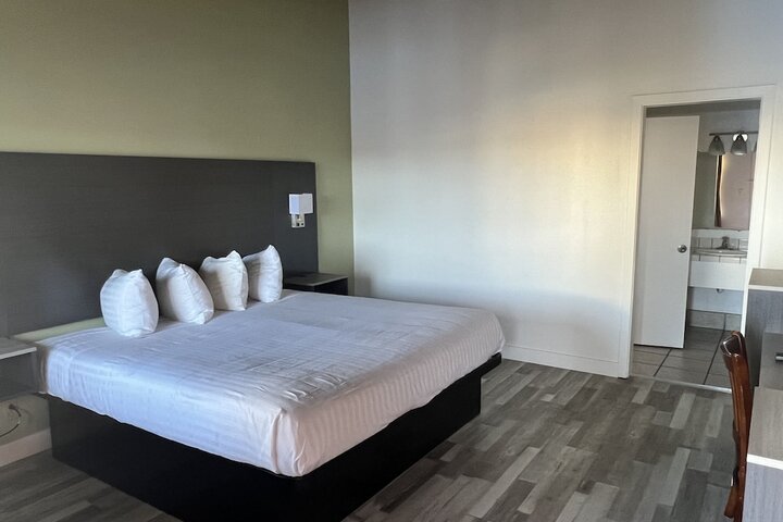 Standard | King Bed (2 of 10)