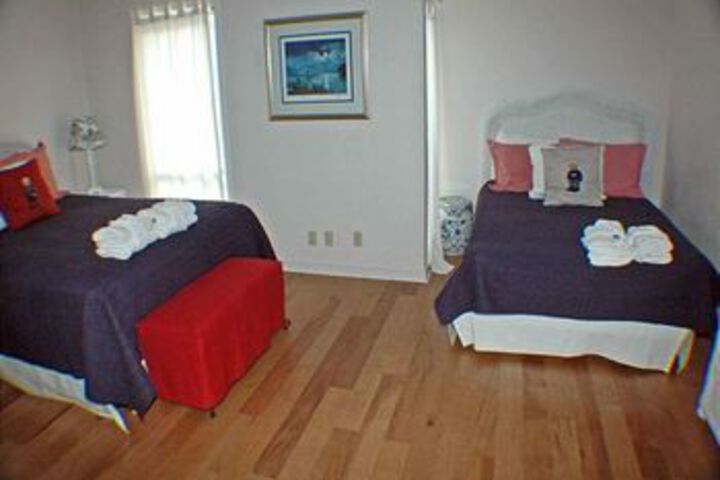 Room 16 of 97