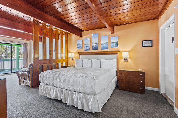 Room 2 of 31