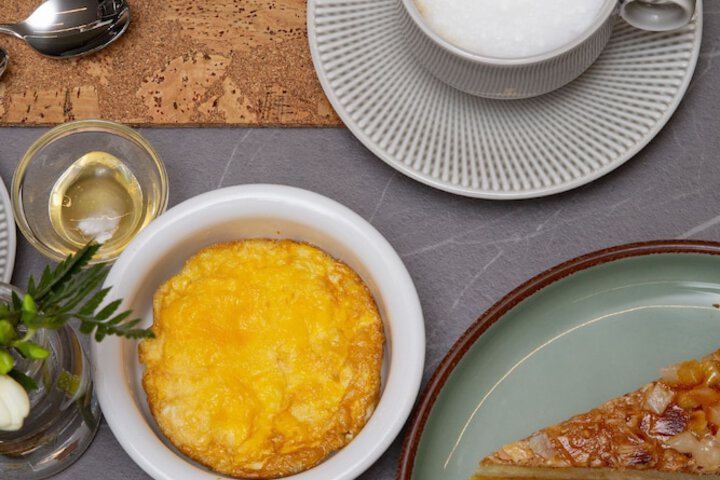 Breakfast/Coffee Service 101 of 123