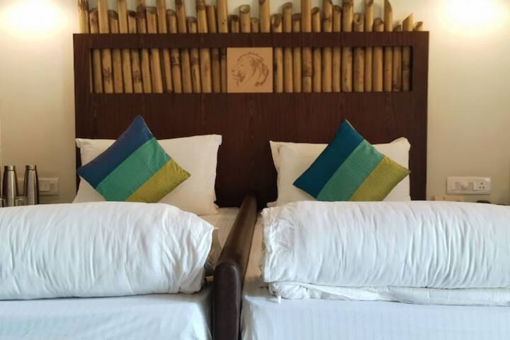 Room 10 of 79