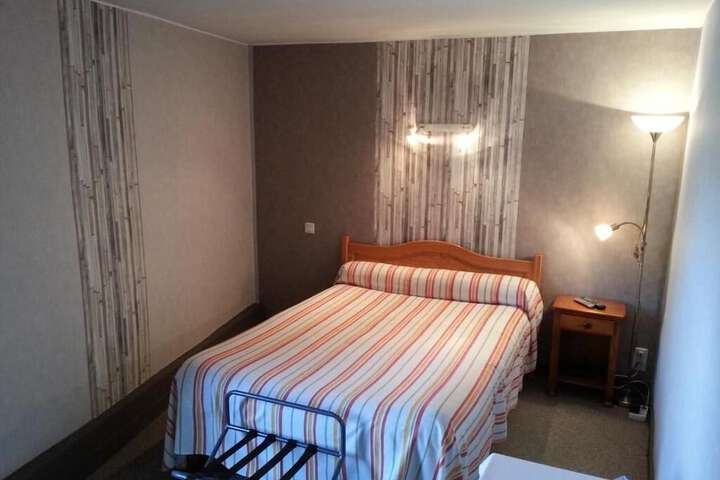 Room 10 of 31