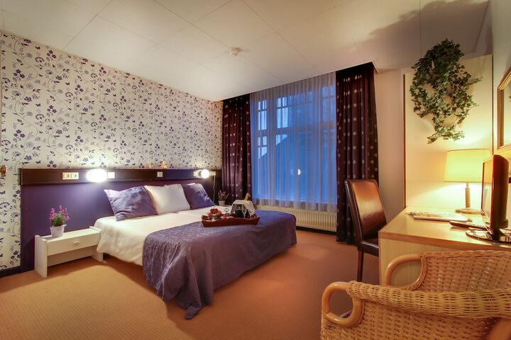 Room 7 of 41