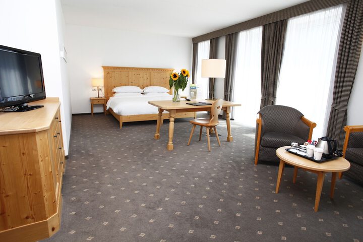 Room 9 of 82