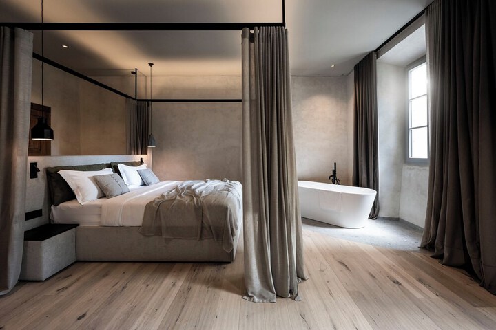 Room 42 of 88