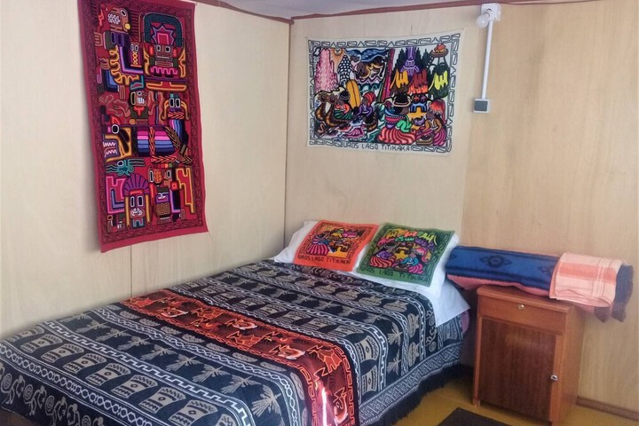 Room 8 of 20