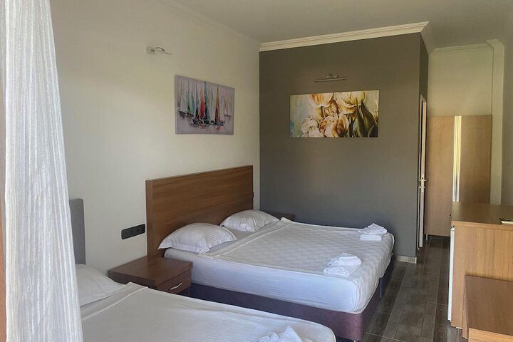 Room 13 of 29