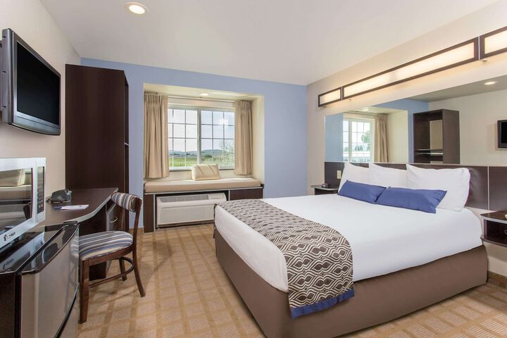 Room 9 of 41