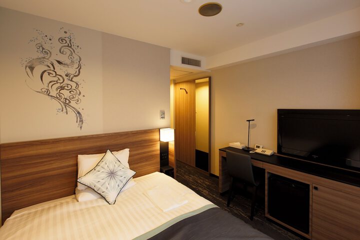 Room 15 of 47