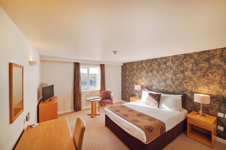 Room 20 of 143