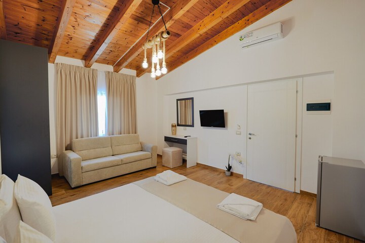 Room 15 of 64