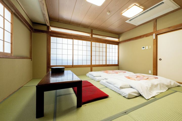 Room 25 of 67