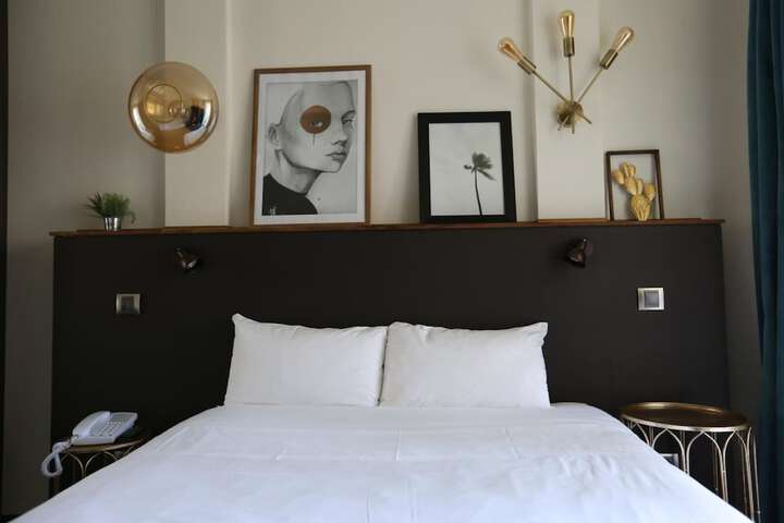 Room 7 of 34