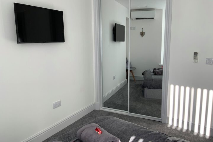 Room 27 of 67