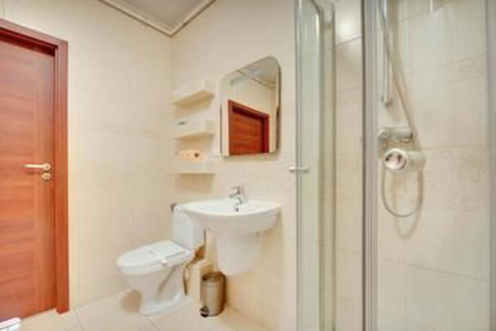 Room 43 of 135