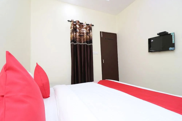 Room 3 of 11
