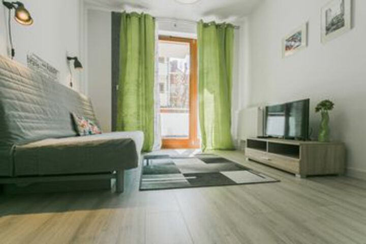 Room 42 of 177