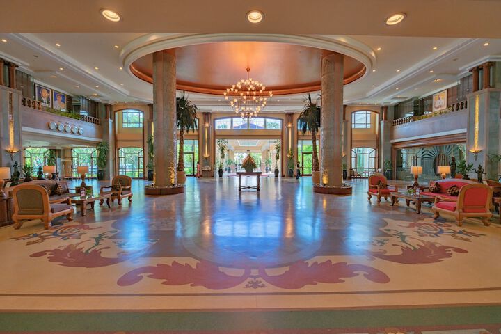 Hotel Interior 10 of 95