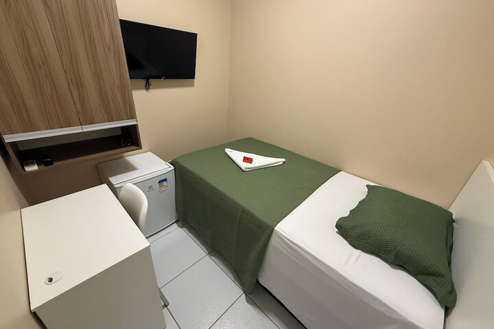 Room 26 of 76