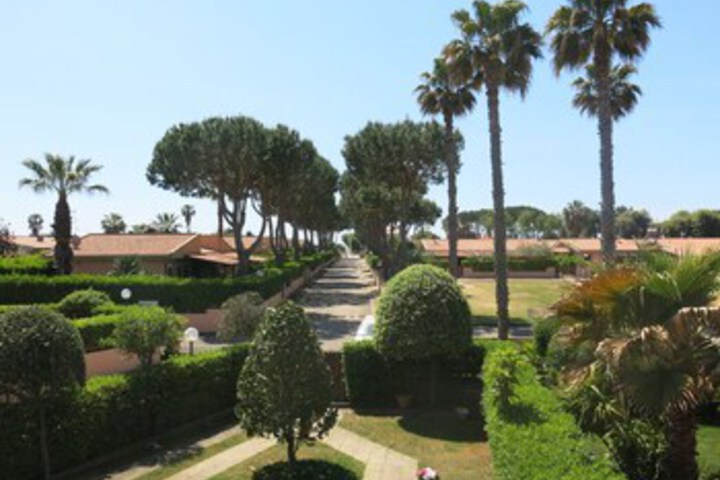Terrace/Patio 2 of 14