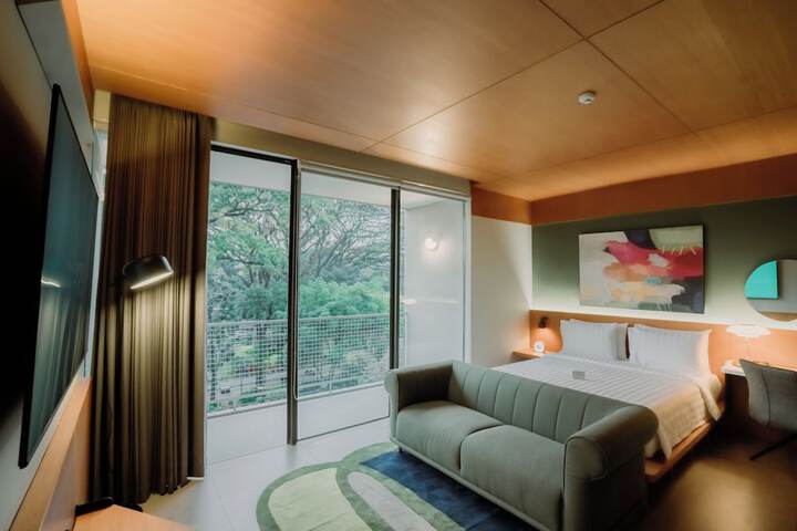 Room 14 of 48