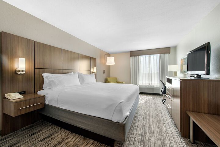 Standard King Bed Accessible (7 of 23)