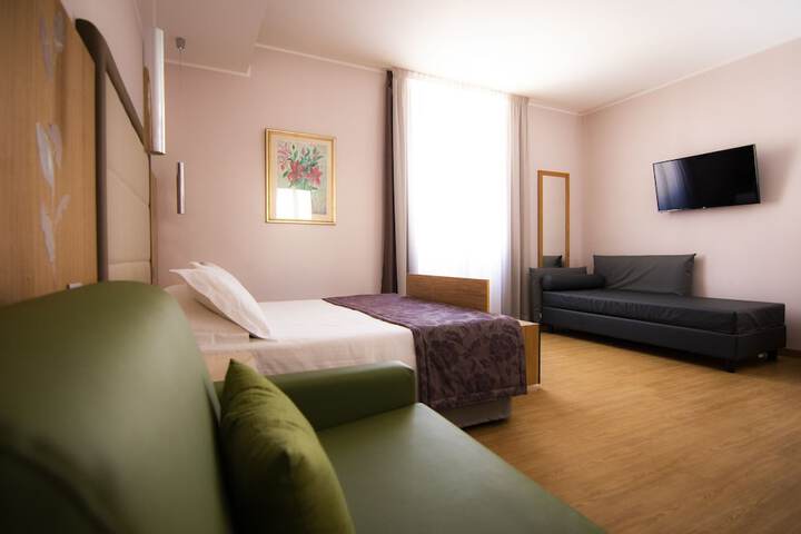 Room 63 of 167