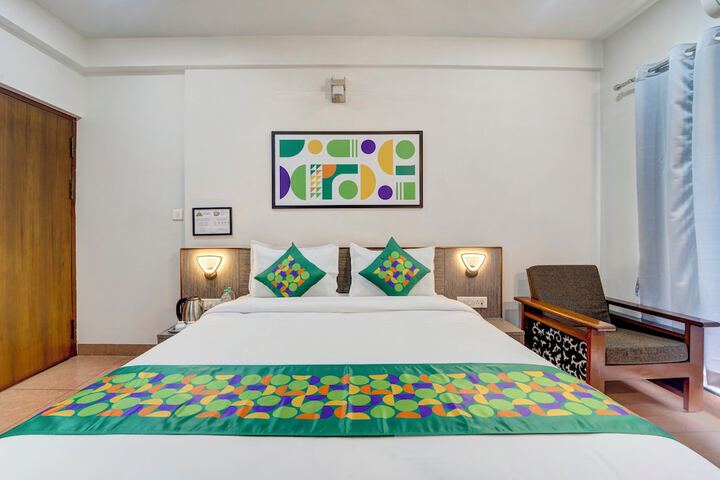 Room 13 of 44