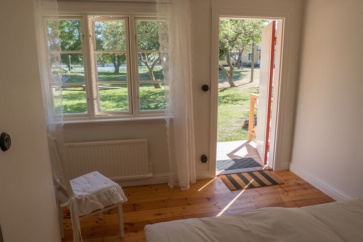 Room 27 of 69