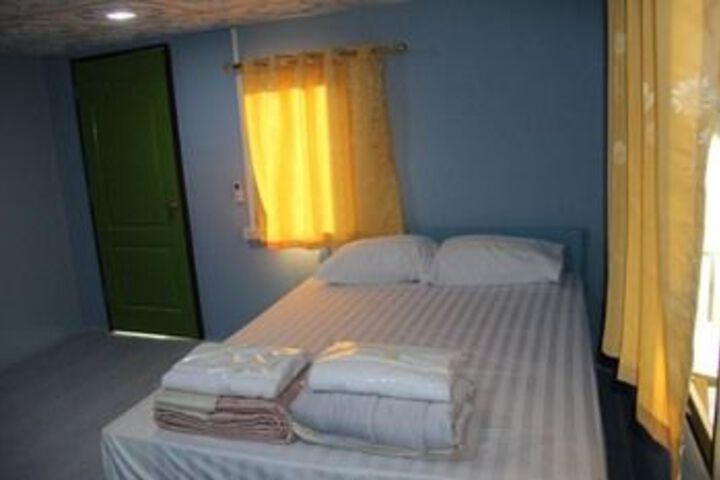 Room 6 of 21